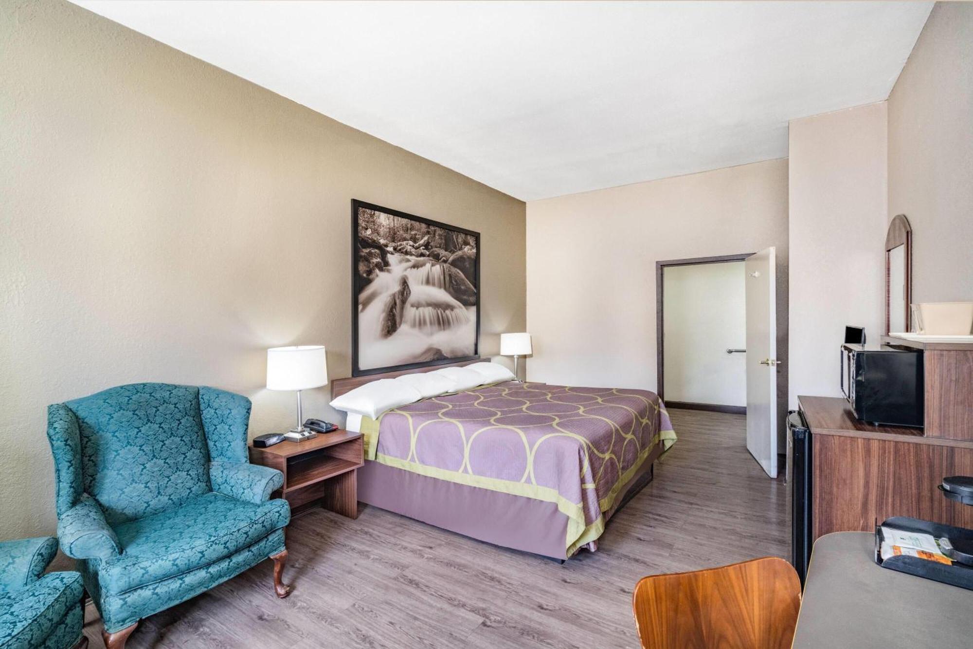 Super 8 By Wyndham Columbia Hotel Ngoại thất bức ảnh